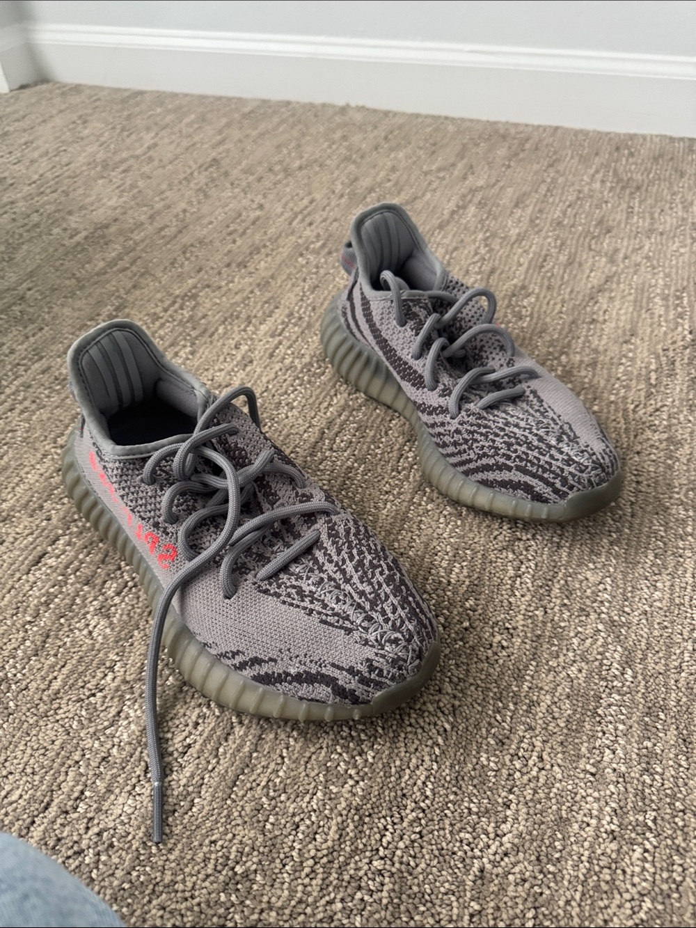 Men/Women Gray Sneakers